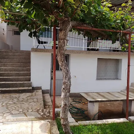 Mandi דירה *